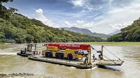 Foto de La gra de 5 ejes de Liebherr cruza el ro Cauca en barcaza hasta el lugar de aplicacin