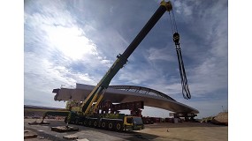 Foto de La gra mvil Liebherr LTM 1750-9.1 de Gras Aguilar participa en el proyecto del Puente de la Concordia