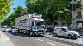 Foto de Scania prueba el primer camin hbrido enchufable en Espaa de la mano de Acotral y Mercadona