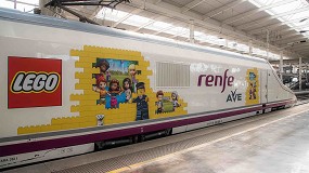 Foto de Lego y Renfe se unen en los trayectos de larga distancia este verano