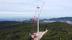 Foto de Gras Ibarrondo reemplaza tres palas elicas en el parque elico Cener-Alaiz con dos gras mviles Liebherr