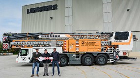 Foto de Una nueva MK 88-4.1 de Liebherr viaja a Italia