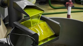 Foto de La adición de agua durante el proceso de extracción y su afección al contenido de etanol, la calidad y composición del aceite de oliva virgen