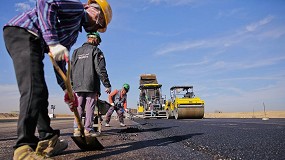 Foto de Moicano Rent destaca sus palas cargadoras y dumpers para las obras en autopistas como la AP-7