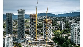 Foto de Torre de oficinas de 182 metros de altura: una nueva gra Liebherr trabaja en Canad