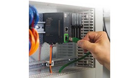Foto de El sistema PLC ayuda a lograr el máximo rendimiento de los equipos electrónicos