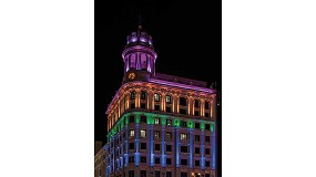 Foto de Iluminacin ornamental de MCI Light en un edificio de oficinas de la Gran Va de Madrid