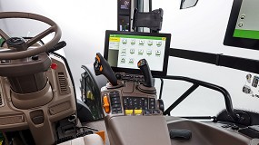 Fotografia de [es] John Deere establece nuevos estndares en tecnologa de agricultura de precisin y en comodidad de conduccin
