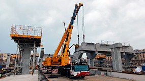 Foto de Las gras Liebherr LTM 1350-6.1 y LTM 1400-7.1 de Gras del Valls montan la cubierta de La Sagrera