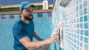 Foto de La llegada del calor acelera la impermeabilizacin de piscinas