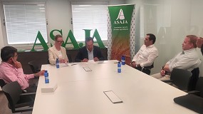 Foto de Acuerdo entre ASAJA y Vestaron para avanzar en la proteccin sostenible de cultivos