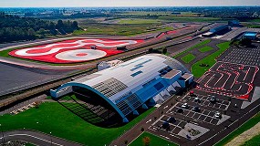 El nuevo Porsche Experience Center emplea la tecnologa Leaf de Isopan