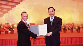 Foto de El director de Case Construction Machinery en Shanghai recibe el premio Magnolia Blanca