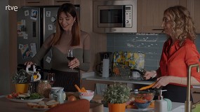 Griferas Galindo, en los baos y cocinas de la serie 4 Estrellas de RTVE