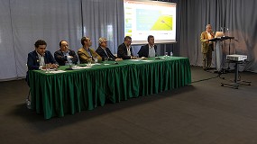 Foto de Jovens agricultores enfrentam crise agrcola com dinamismo e inovao