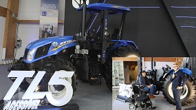 Foto de New Holland TL5 Acessível, tractor especial para personas con limitaciones en las extremidades inferiores