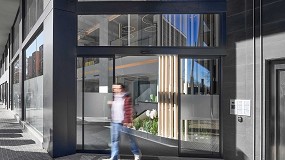 Foto de Las puertas automticas Manusa potencian la seguridad de los edificios residenciales