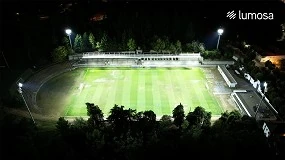 Foto de Lumosa ilumina Estádio Municipal de Lamego