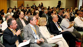 Foto de Un centenar de profesionales participan en la campaa Entre todos hacemos el SIL