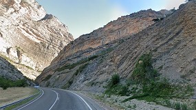 Proteccin contra desprendimientos en la carretera C-13 en Font De Les Bagasses