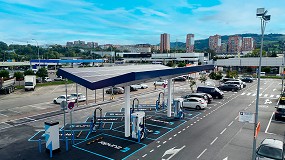 Foto de Zunder pone en marcha la primera estacin de carga ultra-rpida en las instalaciones de Obramat