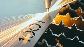 Las luminarias con sealtica de Estiluz integran funcionalidad en la fuente de luz