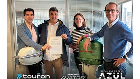 Foto de Touron firma un acuerdo de adhesin a Educacin Azul