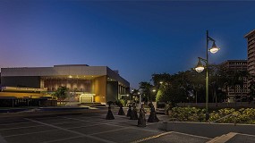 Foto de ATP ilumina el centro de Bellas Artes Luis A. Ferr, en San Juan, Puerto Rico