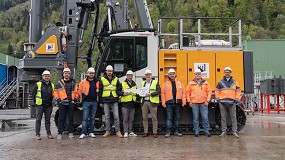 Foto de Kurt Motz adquiere siete pilotadoras Liebherr de una tacada