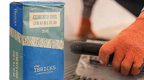 Foto de Grupo Ibricks presenta un saco de cemento de marca propia