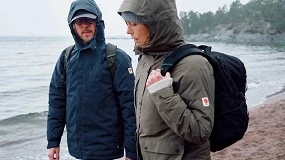 Foto de Fjällräven sigue ampliando su colección de chaquetas rainwear sostenibles