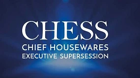 Foto de Pooh Vichidvongsa, de pOpshelf, pronunciar el discurso de apertura Chief Housewares Executive SuperSession 2024 (Chess)