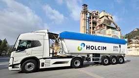 Foto de Holcim incorpora a su flota el primer camin baera elctrico de Espaa