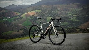 Foto de Una bici ideal para engancharse al road: nueva Orbea Avant 2025