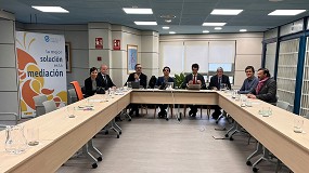 Foto de Los sindicatos rompen las negociaciones del Convenio Colectivo de Industrias Crnicas