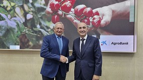 Foto de Cooperativas Agro-alimentarias y AgroBank renuevan su impulso el sector agroalimentario