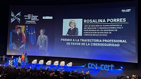 Foto de Rosalina Porres, de Enac, premiada por CCN por su trayectoria profesional en el mbito de la ciberseguridad