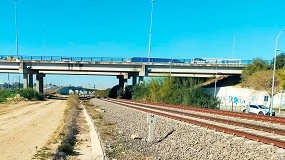 Foto de DSV Constructora y Ferroviaria ampliar una playa de vas en el Puerto de Sevilla