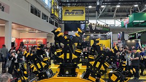 MB Crusher presenta su nuevo pulverizador en Bauma con una original entrevista al propio equipo!