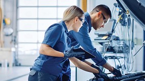 Foto de T�V Rheinland forma trabajadores cualificados en veh�culo el�ctrico en Espa�a