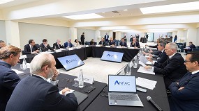 Foto de Anfac celebra su junta directiva en el Automobile de Barcelona con la presencia del president de la Generalitat y el ministro de Industria