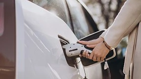 Foto de Navarra concede 4,3 millones de euros más para impulsar el vehículo eléctrico y la instalación de puntos de recarga