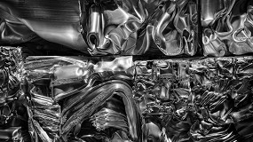 Foto de Extrual, referente en la industria de perfilera de aluminio para productos con bajo impacto medioambiental