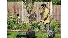 Foto de Bosch lanza su nueva gama de cortacésped Rotak con empuñadora Ergoflex para cuidar el jardín