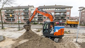 Foto de Obras urbanas sin emisiones en los Pases Bajos con una Hitachi ZE85 de alquiler