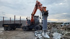 Foto de Epiroc presenta su martillo hidráulico EC 100 mejorado y amplía su gama de pulverizadores