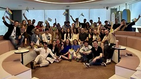 Foto de Una carroza con más de cien empleados y artistas drag: así celebra L’Oréal Groupe los veinte años del matrimonio igualitario en España