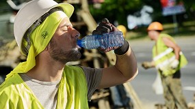 Foto de La ola de calor obliga a reforzar las medidas de prevencin en el trabajo