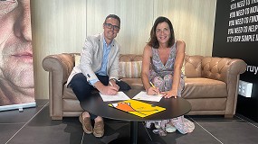 Foto de Grupo Moure y la Fundacin Cruyff firman un acuerdo para promover la inclusin social a travs de la movilidad sostenible