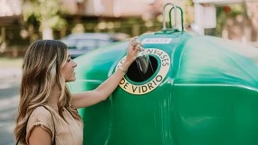 Foto de Uno de cada cinco españoles deja de reciclar vidrio en verano, según un estudio de Ecovidrio